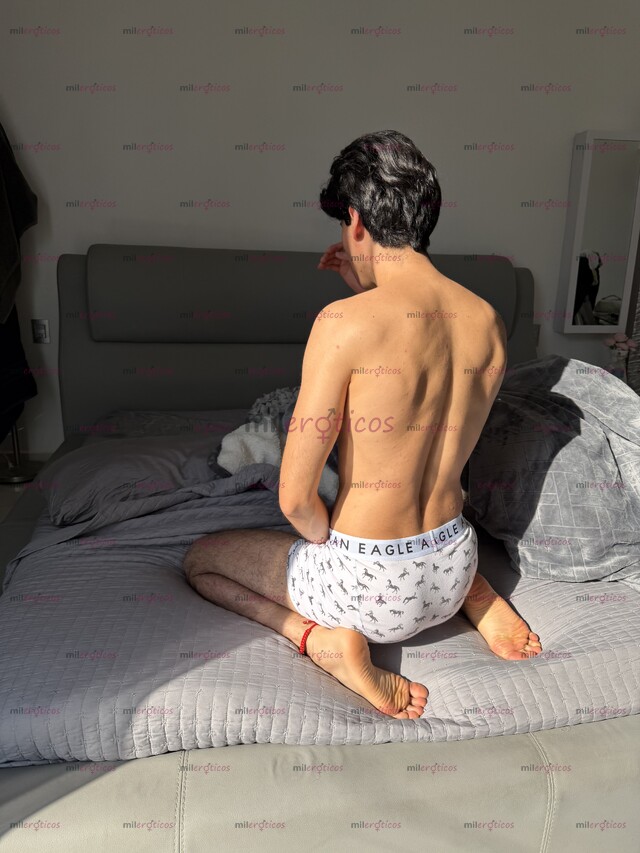 FOTOS DE FLACO DE 1.80 CALIENTE, SENSUAL, CARITA Y EDUCADO.