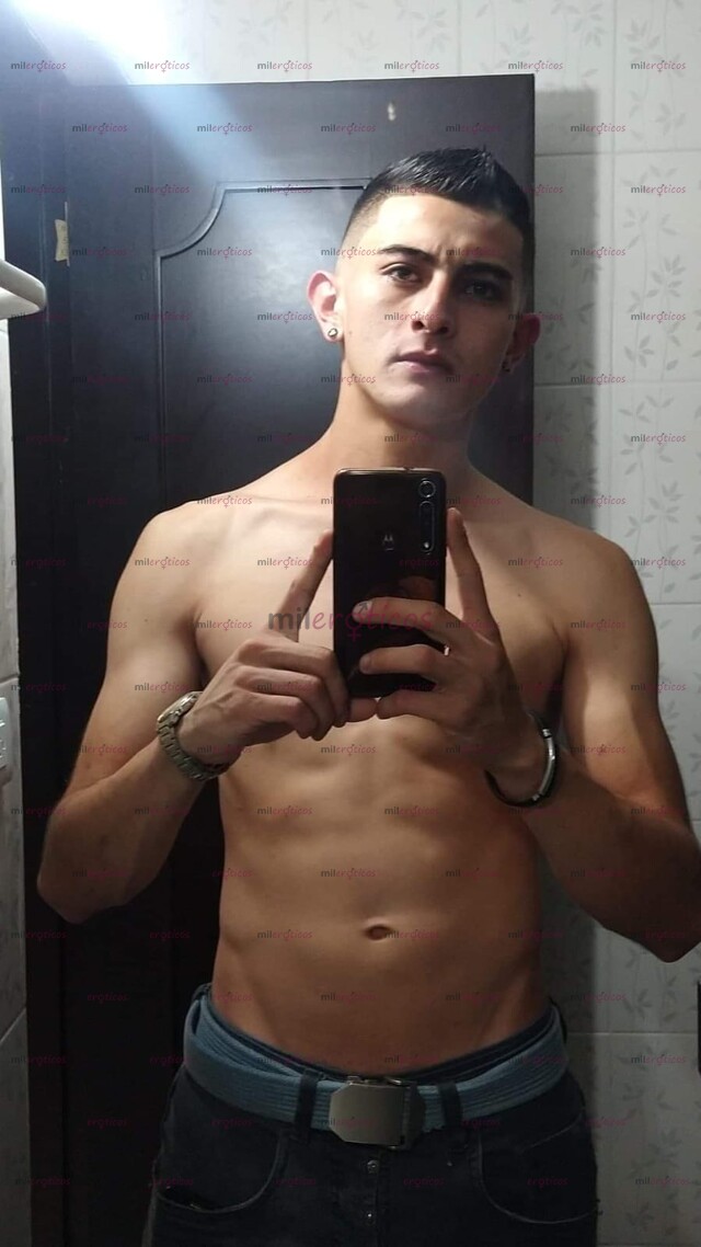 FOTOS DE JOVEN MASCULINO, VARONIL, DOTADO, PULCRITÚD