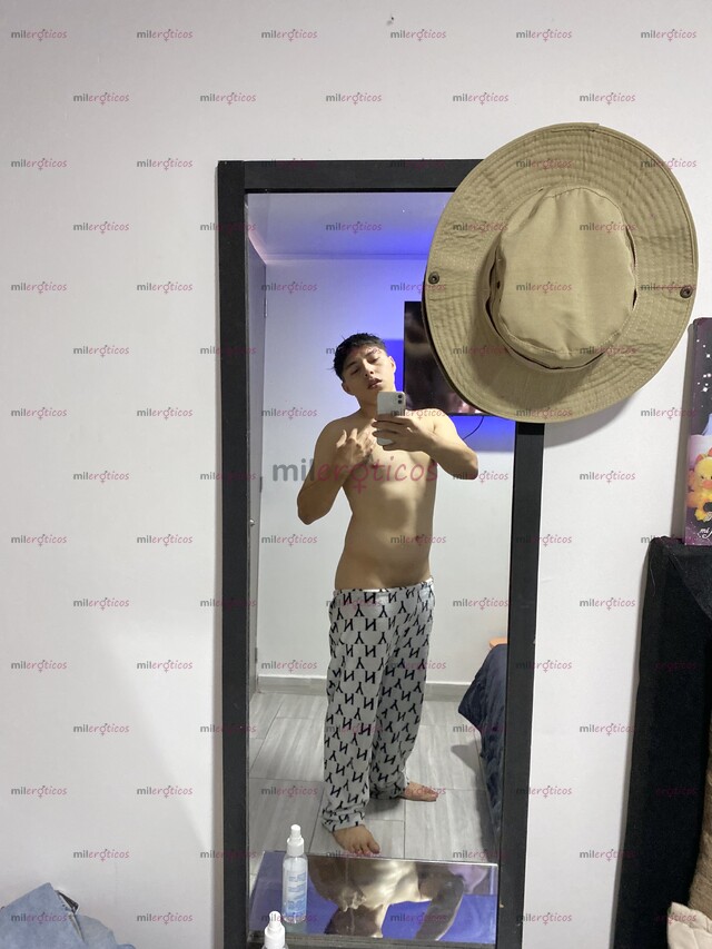 FOTOS DE HEY SOY ANDRÉS, NUEVO EN TU CIUDAD, AMABLE, EDUCADO Y DE MENTE ABIERTA.