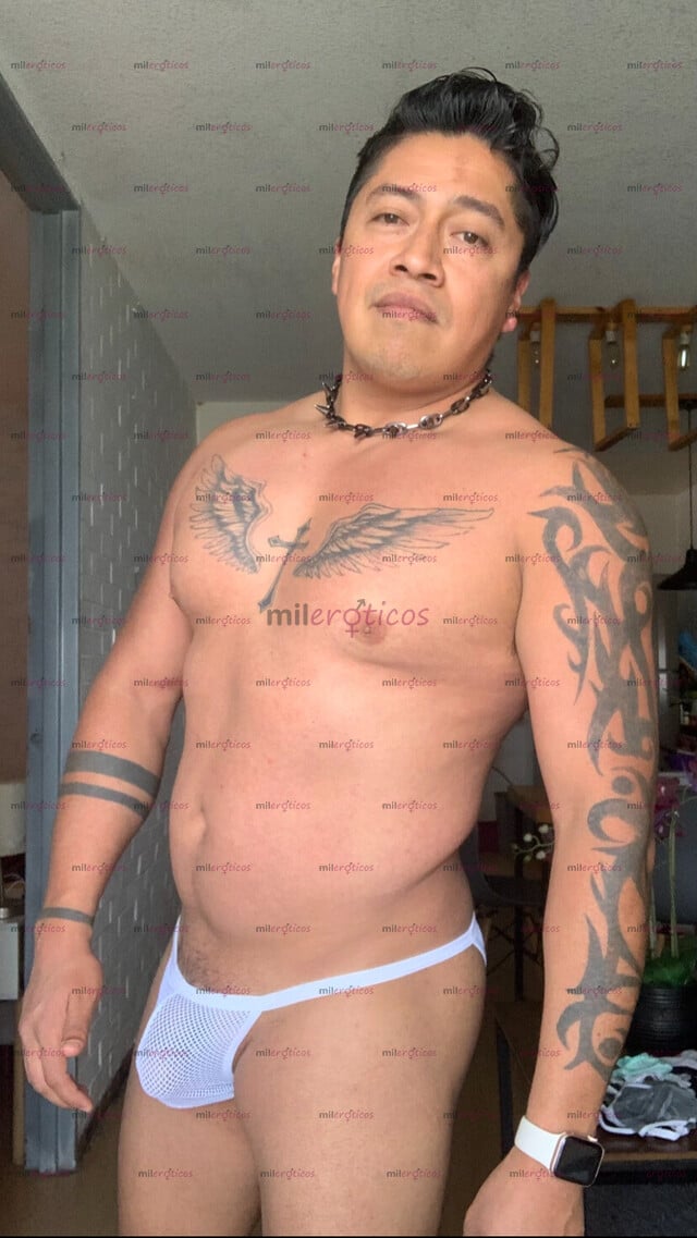 FOTOS DE MACHO TATUADO VARONIL DE GYM AGUANTADOR BISEXUAL PARA PENÉTRATARTE RÍCO