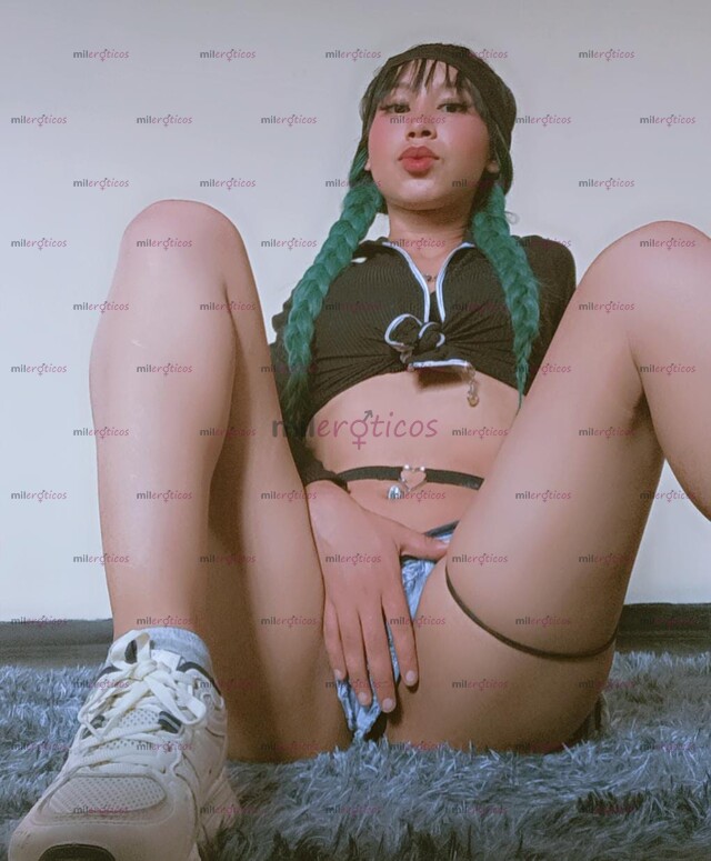 FOTOS DE MORENA CON UNA HERMOSA PIEL CANELA JOVEN PARA QUE DISFRUTES