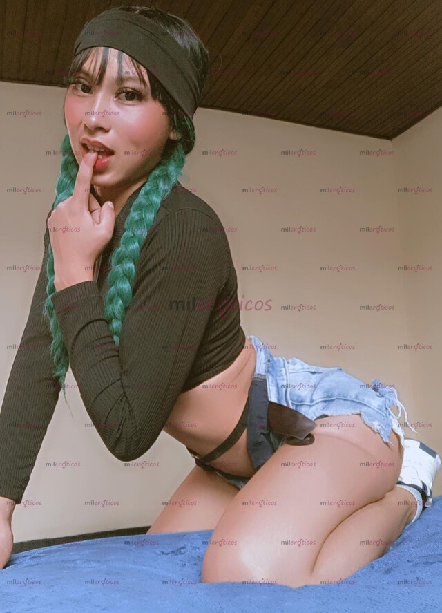 FOTOS DE MORENA CON UNA HERMOSA PIEL CANELA JOVEN PARA QUE DISFRUTES