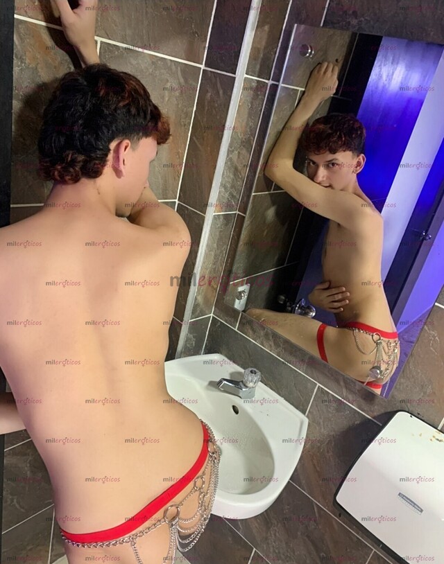 FOTOS DE UNIVERSITARIO PERVERTIDO CON VENTA DE CONTENIDO PERSONALIZADO