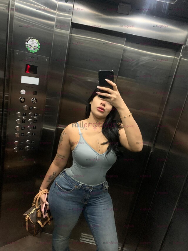 FOTOS DE MIRADA SEDUCTORA CON UN CUERPO ESPECTACULAR