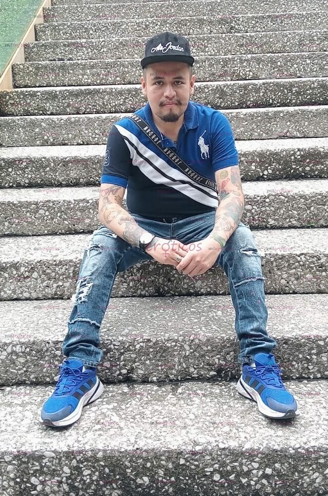 FOTOS DE JOVEN ACTIVO DOMINANTE LECHERO Y VARONIL! CH