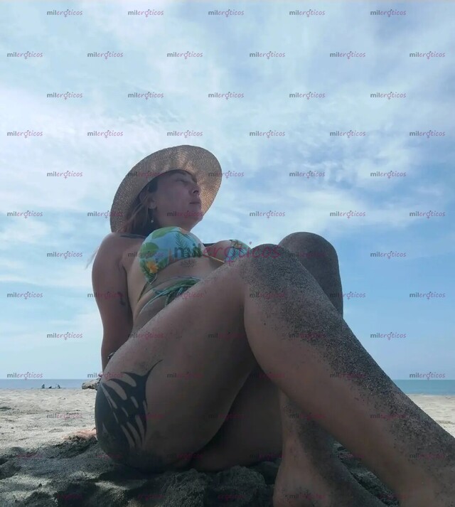 FOTOS DE AMOR 200.000 UNA HORA, ESCRÍBEME Y NOS CONOCEMOS,