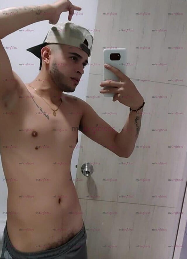 FOTOS DE PAISA ALTO, FLACO DISPUESTO A COMPLACERTE 3046658777 SOLO DOMICILIOS