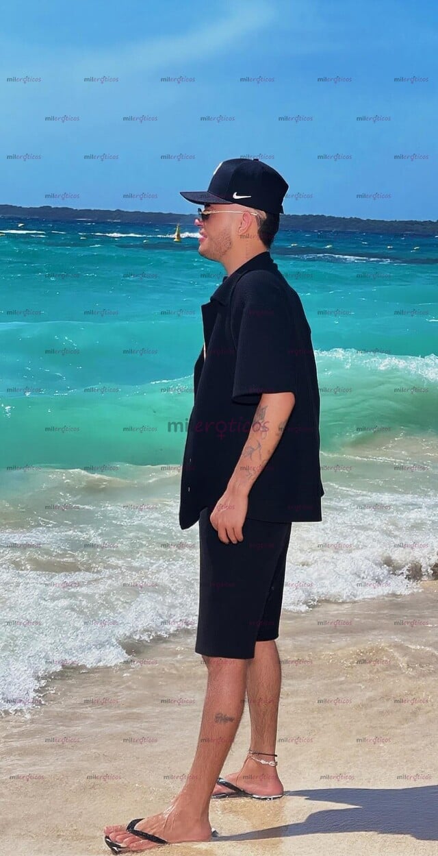FOTOS DE PAISA ALTO, FLACO DISPUESTO A COMPLACERTE 3046658777 SOLO DOMICILIOS
