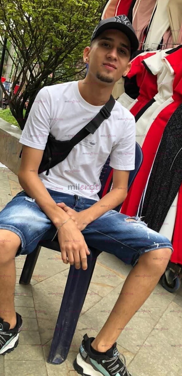 FOTOS DE SOY DAVID DESTROZA CULOS, DOTADO CON 22CM GRUESO Y DURO PARA ROMPERTE ESE CULO