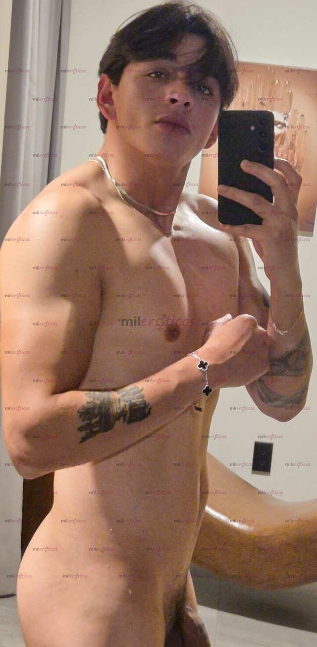 FOTOS DE CHICO CALIENTE CON BUENA VERGA Y BUEN CULO EN TU CIUDAD... EL PARAÍSO TE ESPERA