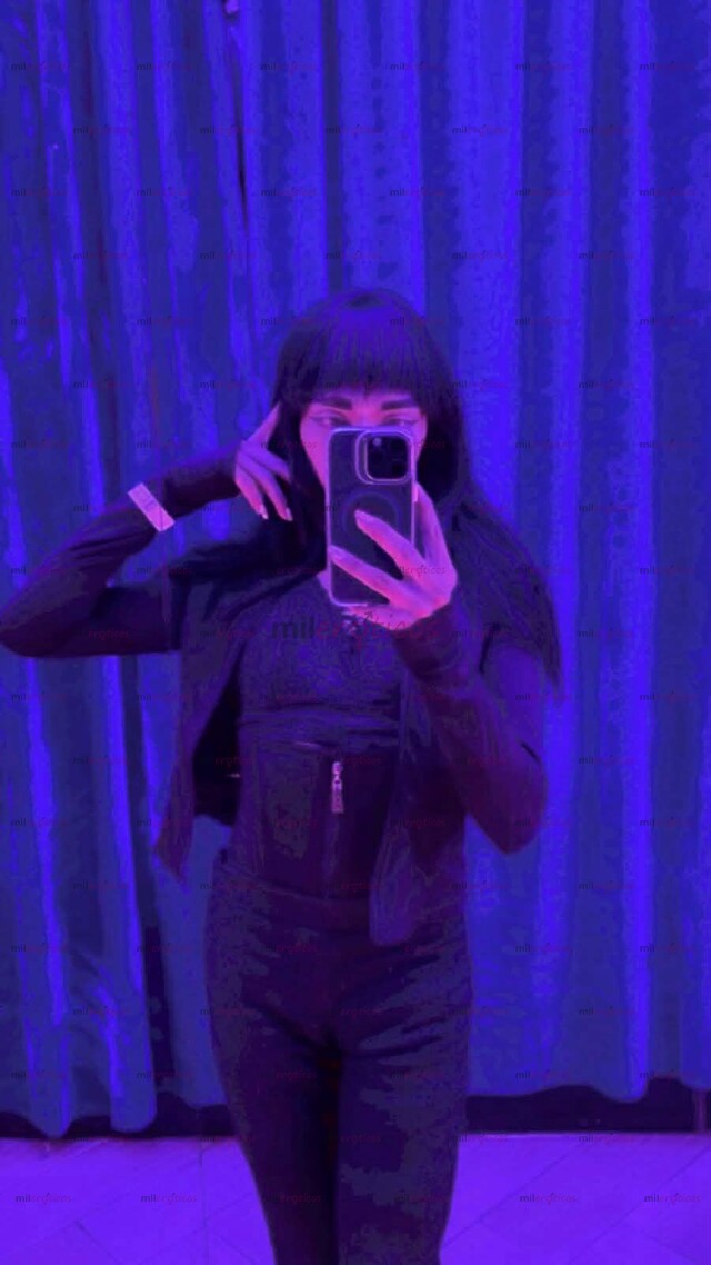 FOTOS DE AYTANA TRANS DE 19 AÑOS LINDA Y DELGADA