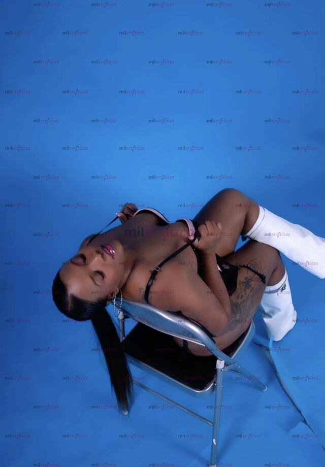 FOTOS DE PROMOCIÓN SOLO HOY, RICA MORENA COLOMBIANA MOR DAME TU LECHITA