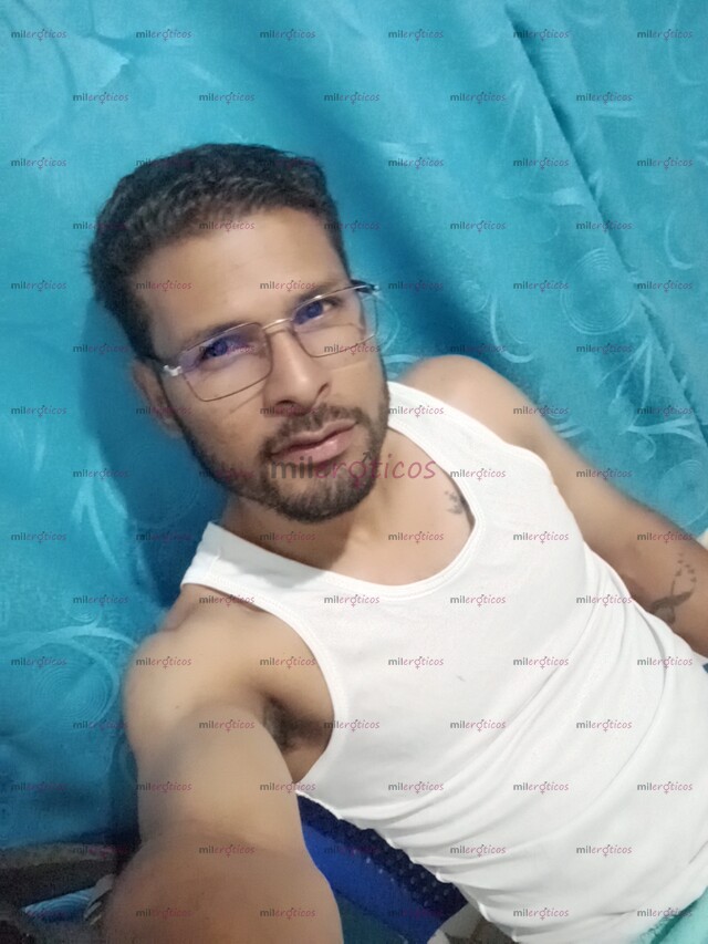 FOTOS DE MORENITO CALIENTE VZLA, PARA COMPLACER TUS FANTASÍAS