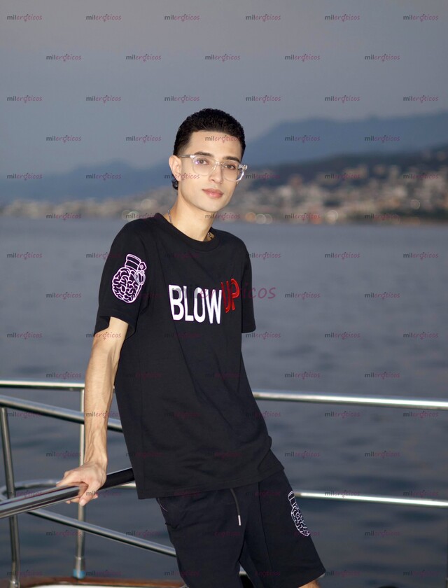 FOTOS DE CHICO PAISA DISPUESTO A COMPLACERTE ESCRÍBEME YA. VERGON