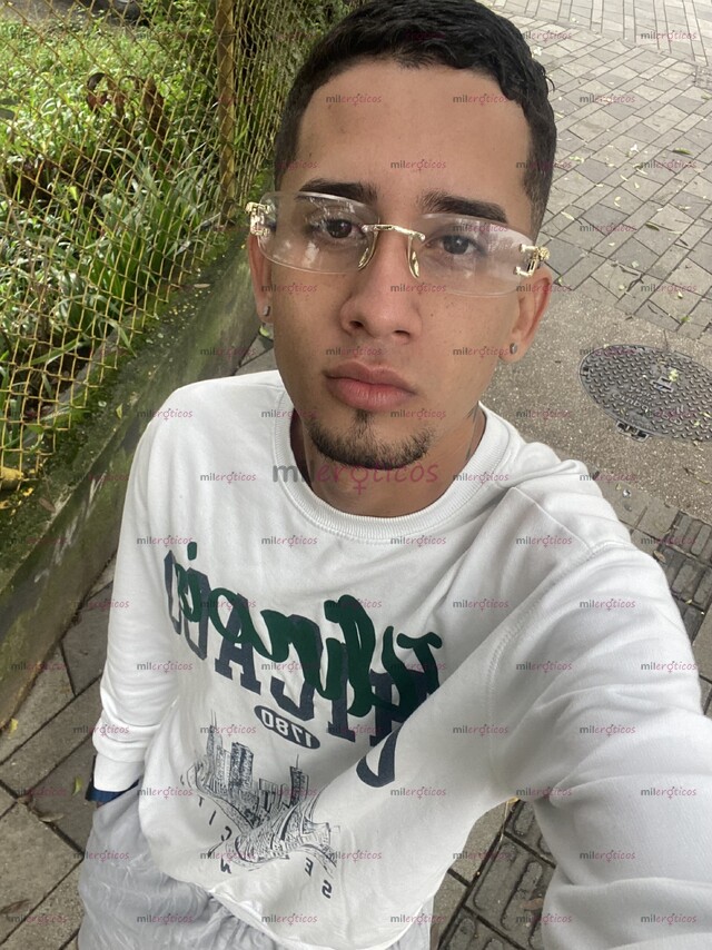 FOTOS DE MACHO COMPLACIENTE VERSÁTIL MORBOSO 22CM DOTADO 100% GARANTIZADO CON SITIO