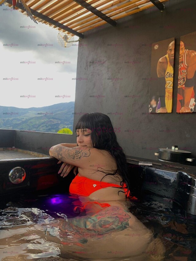FOTOS DE LINDA JOVENCITA DE CULO NATURAL LISTA PARA RECIBIR PALMADAS