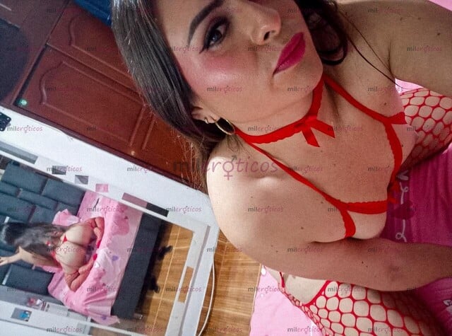 FOTOS DE NENA TRANS VIP SUPER ARRECHA CON GANAS DE SACARTE TODA ESA LECHE