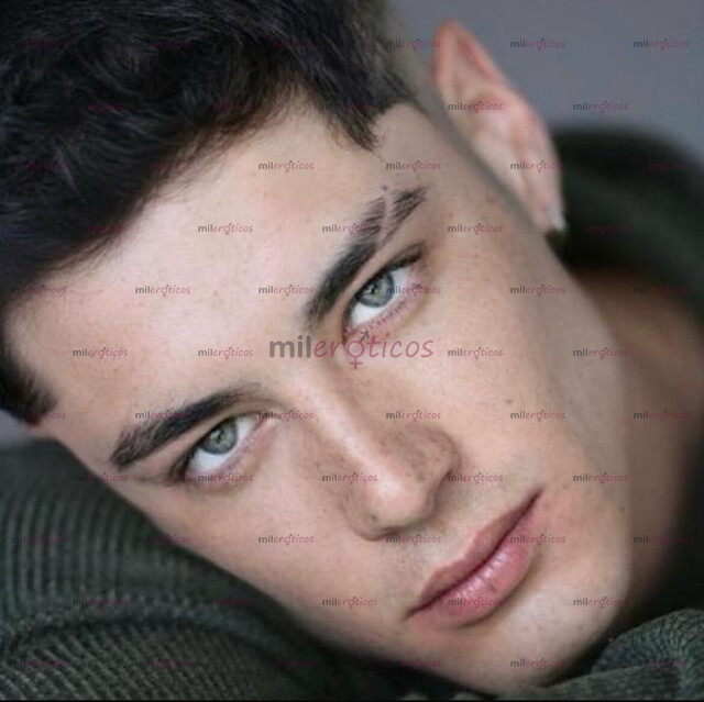 FOTOS DE ERIK DE LUCA, ARGENTINO, 26 AÑOS ROL ACTIVO 100%, AGUANTADOR