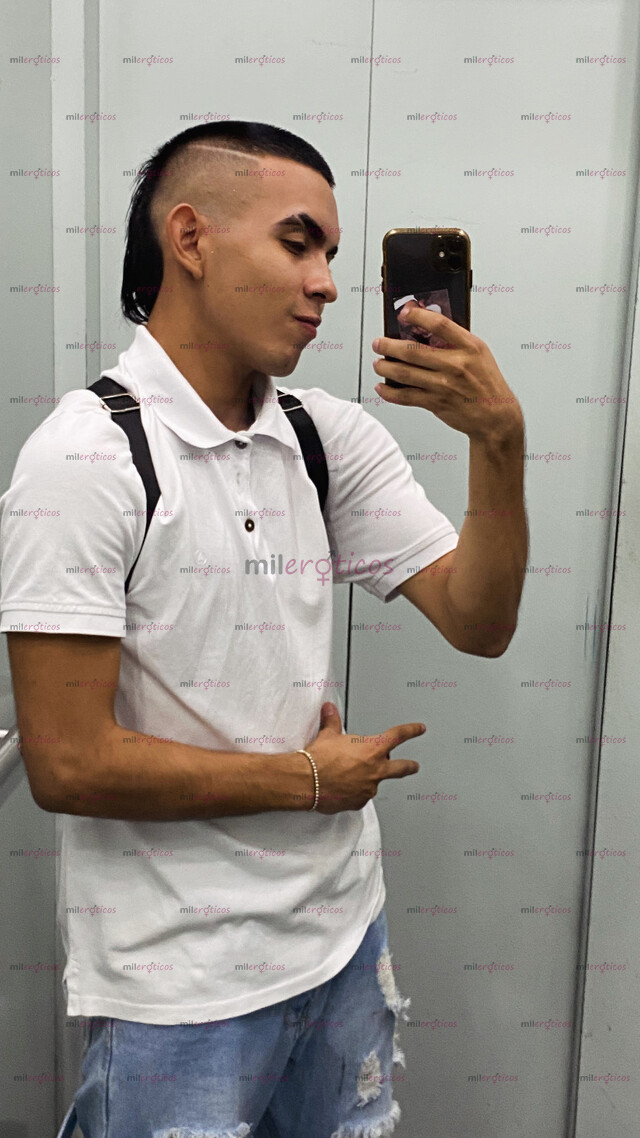 FOTOS DE POLLO ARRECHO TOTALMENTE MORBOSO Y FOGOSO FULL LECHE Y FULL ERECCIÓN