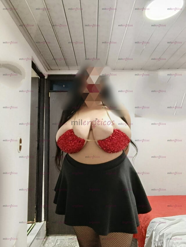 FOTOS DE LEER BIEN. LAS TETAS MÁS GRANDES DE BOGOTÁ. RICA GORDITA TETONA