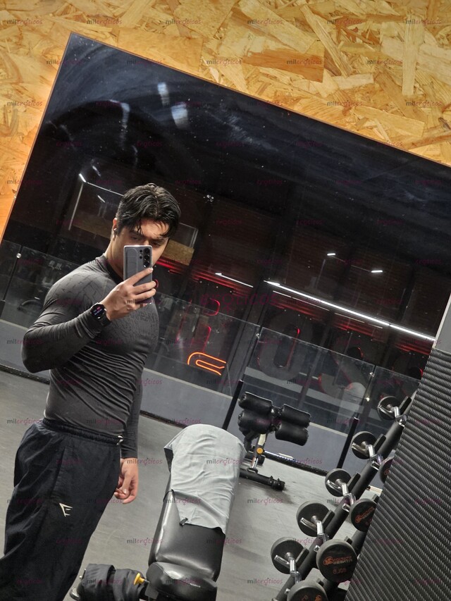 FOTOS DE JUVENTUD EN SU MÁXIMO ESPLENDOR: LA COMPAÑÍA QUE ESTABAS BUSCANDO.