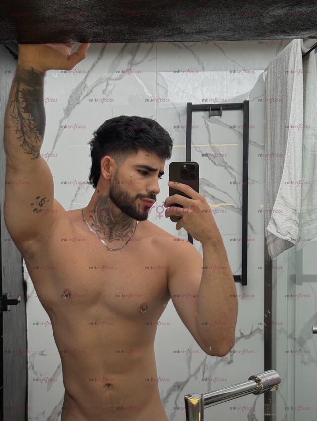 FOTOS DE CHICO ATLÉTICO EXCLUSIVO DISPUESTO A COMPLACERTE