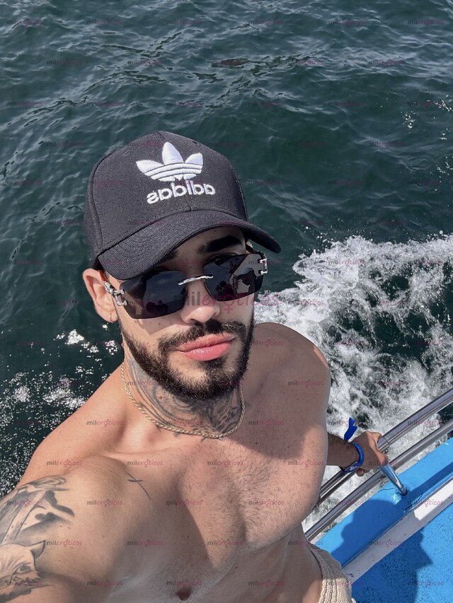 FOTOS DE CHICO ATLÉTICO EXCLUSIVO DISPUESTO A COMPLACERTE