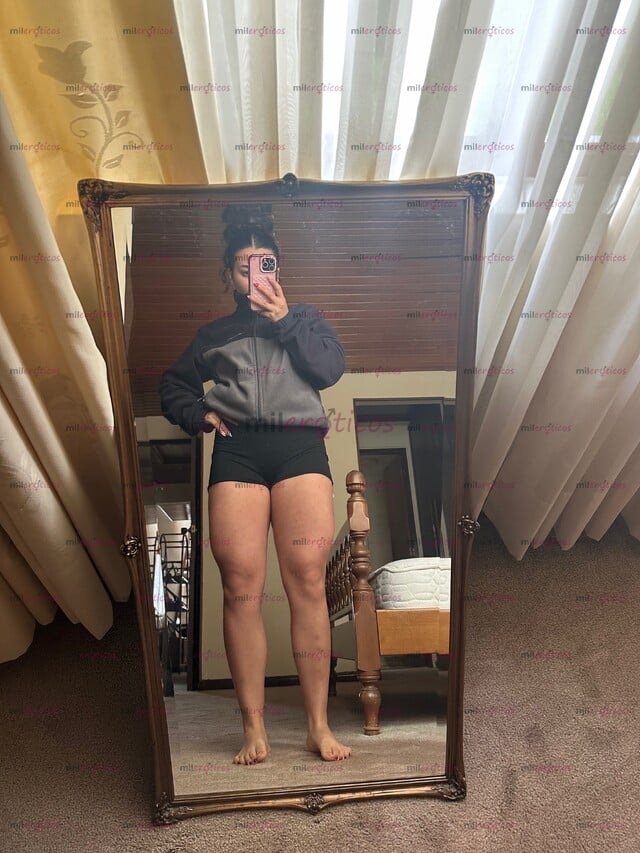 FOTOS DE SOFÍA, JOVEN UNIVERSITARIA CON GANAS DE PASAR UN RATO AGRADABLE