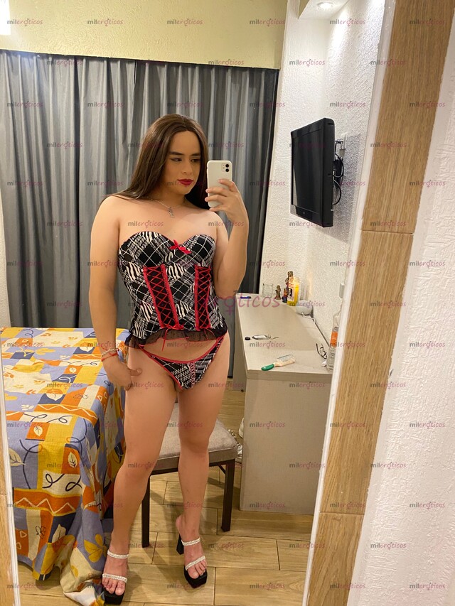 FOTOS DE CHICA EN PROCESO DE 23 AÑOS SÚPER CALIENTE Y COMPLACIENTE