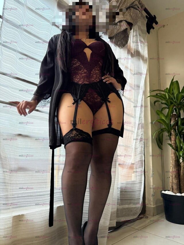 FOTOS DE GÉNESIS UN EXTRASIS DE PLACER ORAL DELICIOSO CON ENSALIVADO