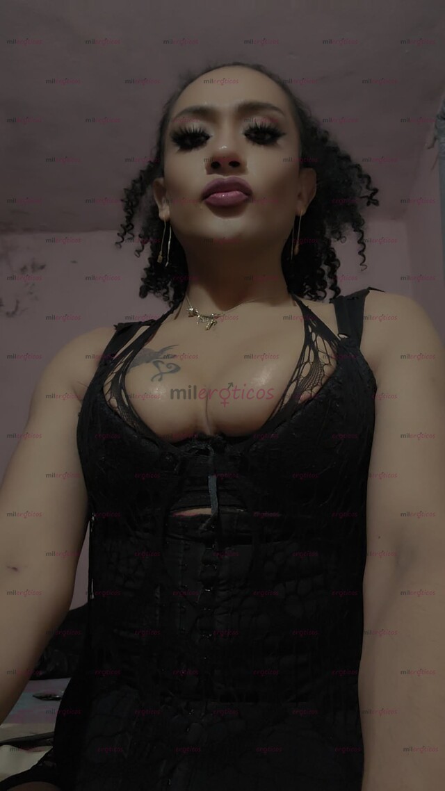 FOTOS DE LA CHICA TRANS REAL Y COMPLACIENTE Q SABE OBEDECER LO QUE PIDE