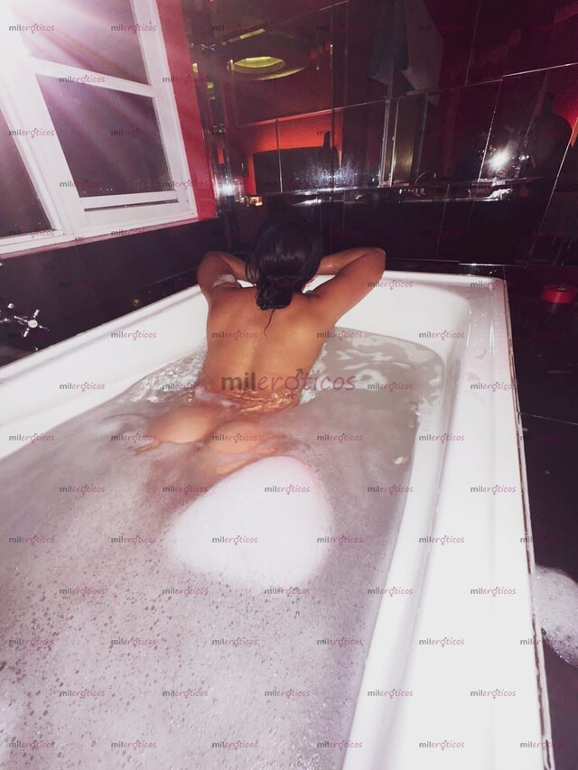 FOTOS DE ESPECTACULAR JOVEN ATRACTIVA Y DELICIOSA MUJER DISPUESTA A CUMPLIR TODOS TUS DES