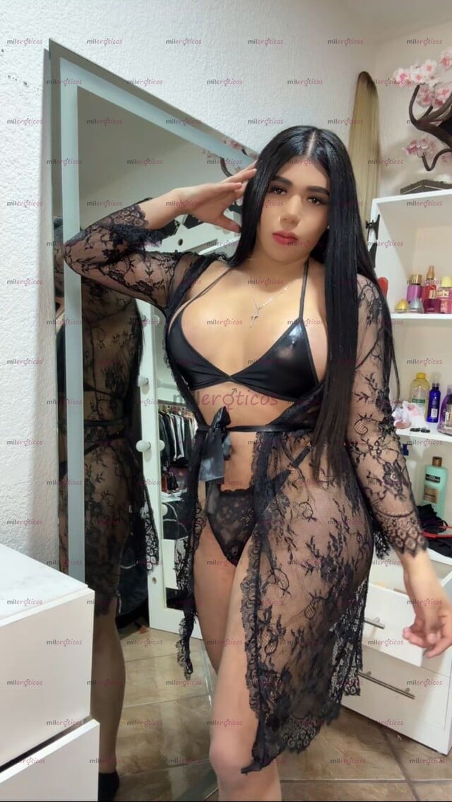FOTOS DE HERMOSA NENA TRANS MORELENSE CON UNAS ENORMES TETAS Y UN CULO MUY TRAGON..
