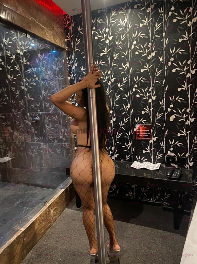 FOTOS DE FIESTA PLACER VEN PAPI PASA UN MOMENTO AGRADABLE CAMI TRANSEXUAL TETONA NALGONA