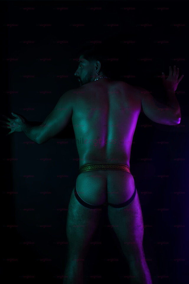 FOTOS DE GDL SEXY LATINHUNK, UNCUT, MASSAGE TANTRA, RELAX, EROTIC, BRBER