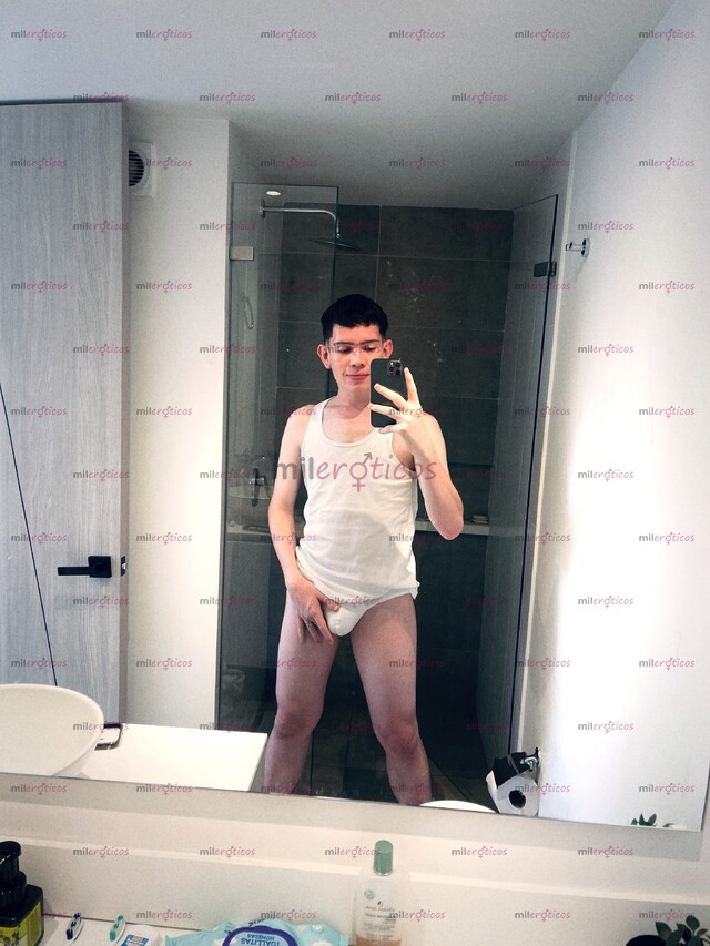 FOTOS DE DE REGRESO EN LA CIUDAD JOVEN VERSÁTIL DIVERTIDO