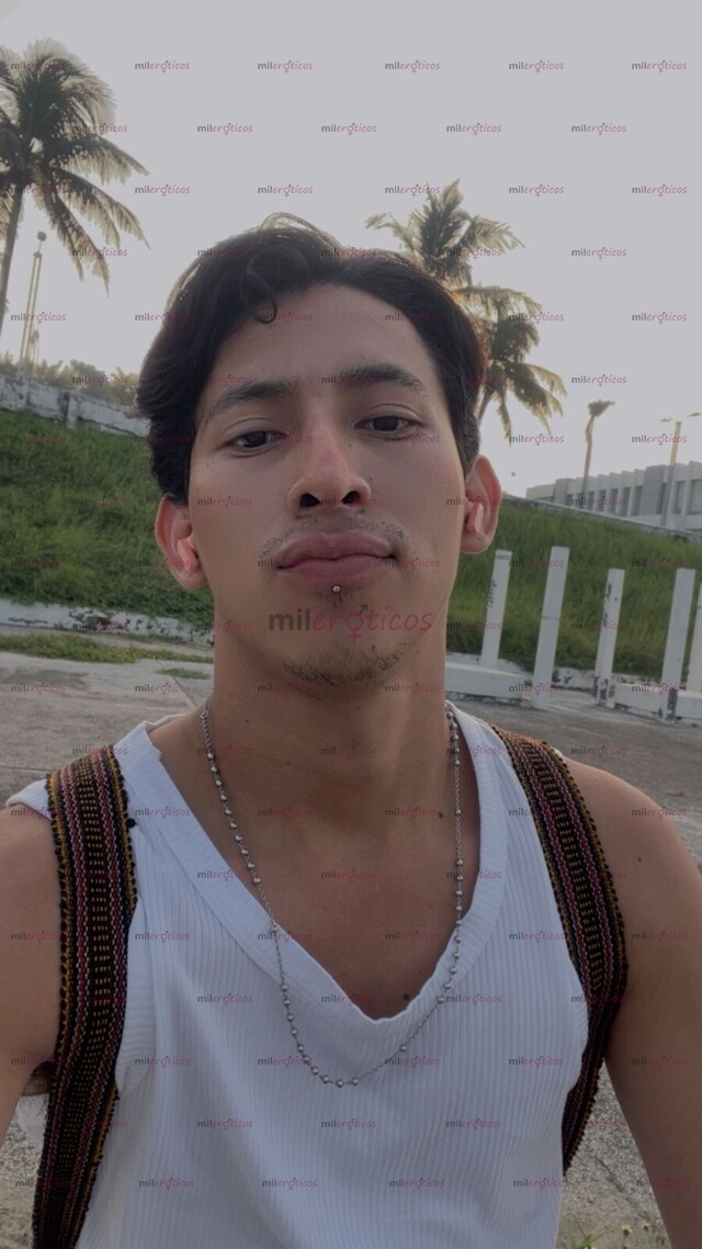 FOTOS DE ACTIVO, 23 AÑOS, DELGADO, COMPLACIENTE.