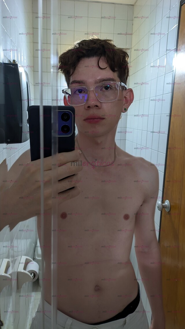 FOTOS DE DE REGRESO EN LA CIUDAD JOVEN VERSÁTIL DIVERTIDO