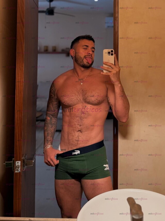 FOTOS DE ÚLTIMOS DÍAS DEPORTISTA ARRECHO VERSATIL SEXY COMPLACIENTE DE VISITA