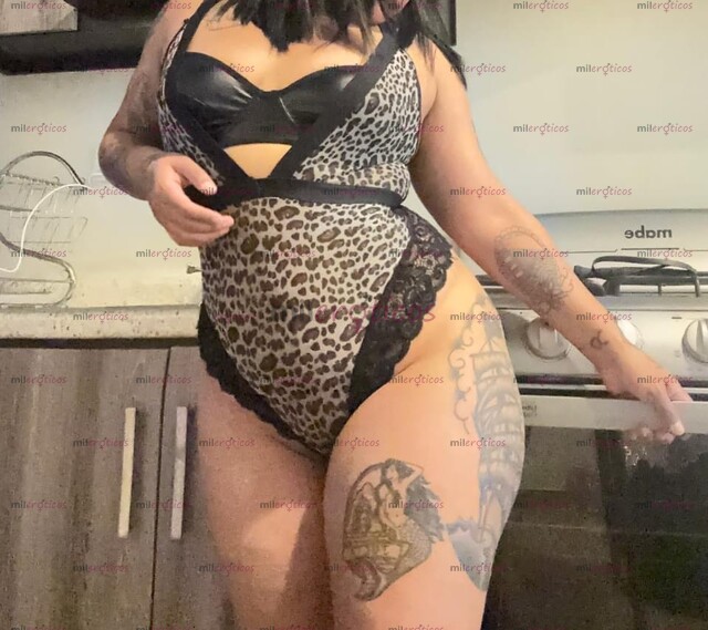 FOTOS DE NALGONA, TATUADA Y MORENITA. MUUUY CALIENTE Y LISTA PARA TI.