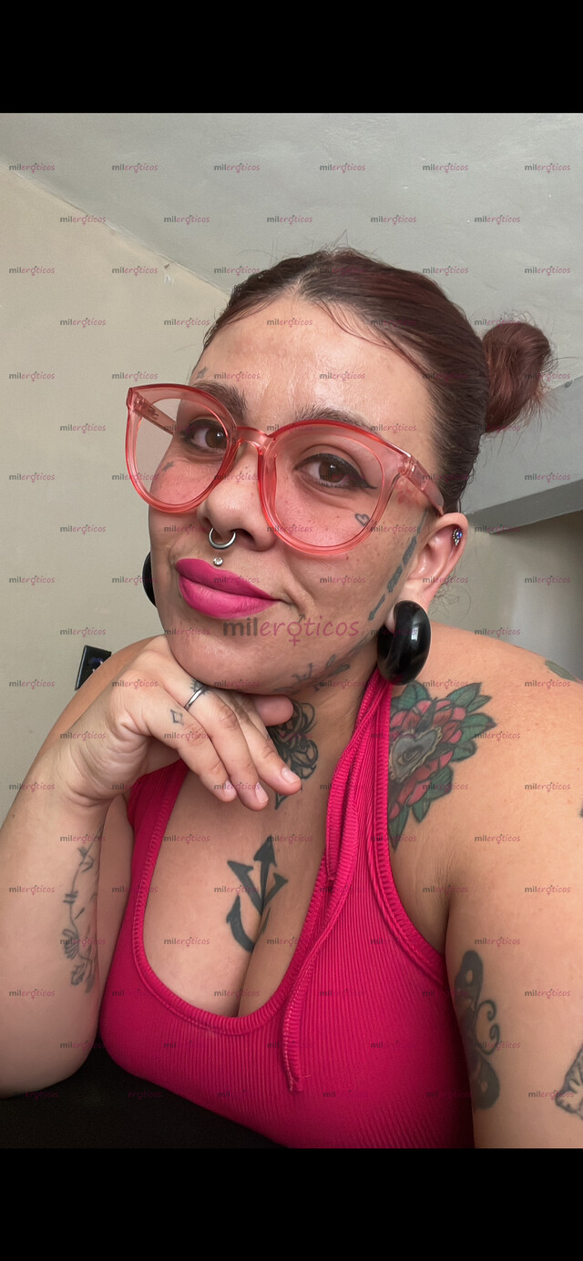 FOTOS DE CHUBBY GIRL MADURITA , TATUADA, DE BONITO ROSTRO ,COMPLACIENTE !!!