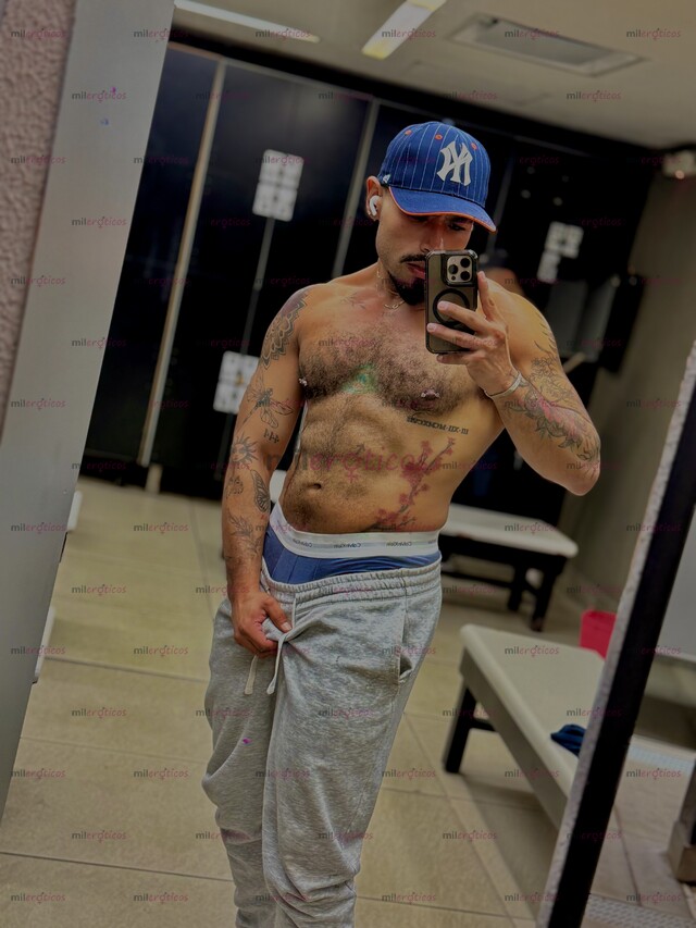 FOTOS DE CHAKAL VERST, CULON Y VERGON PELUDO TATUADO