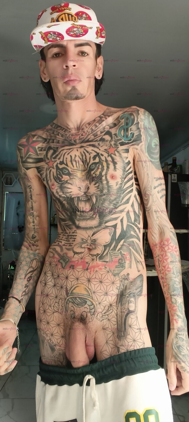 FOTOS DE FLACO ACTIVO BLANCO TATUADO MORBOSO CON SITIO