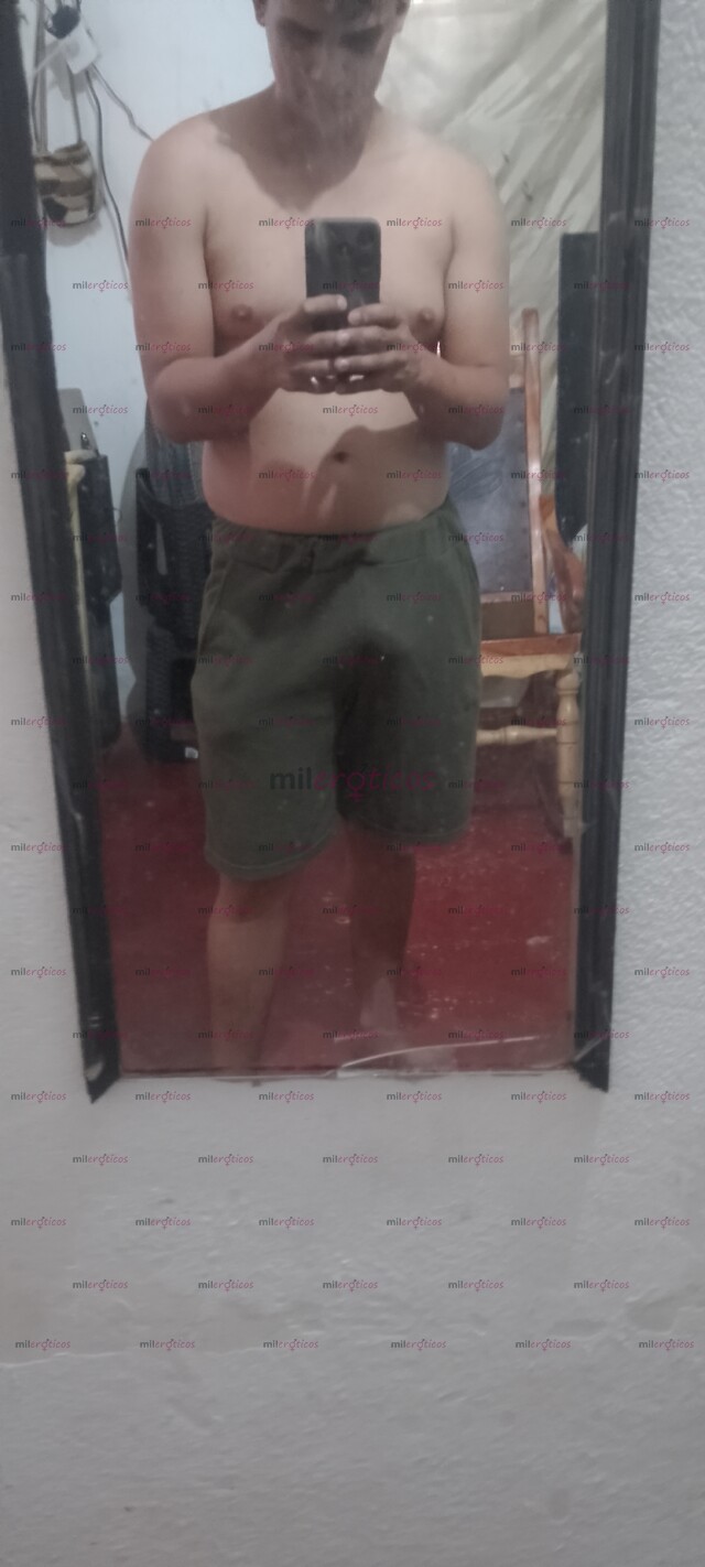 FOTOS DE JOVEN DELGADO DORADO Y MUY DISCRETO Y HUMILDE