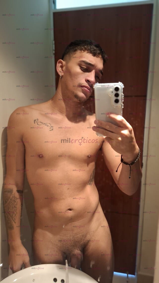 FOTOS DE GANOSO MACHO VERSÁTIL CON UN VERGON Y CULO PARA JUGAR HAY SITIO