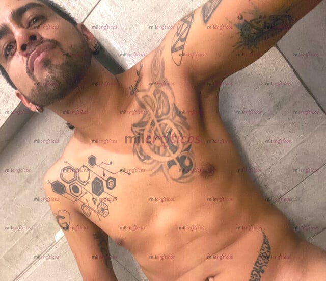 FOTOS DE CHICO TATUADO Y MARCADO 17CM DISCRETO Y MUY CALIENTE PARA MUJERES Y PAREJAS