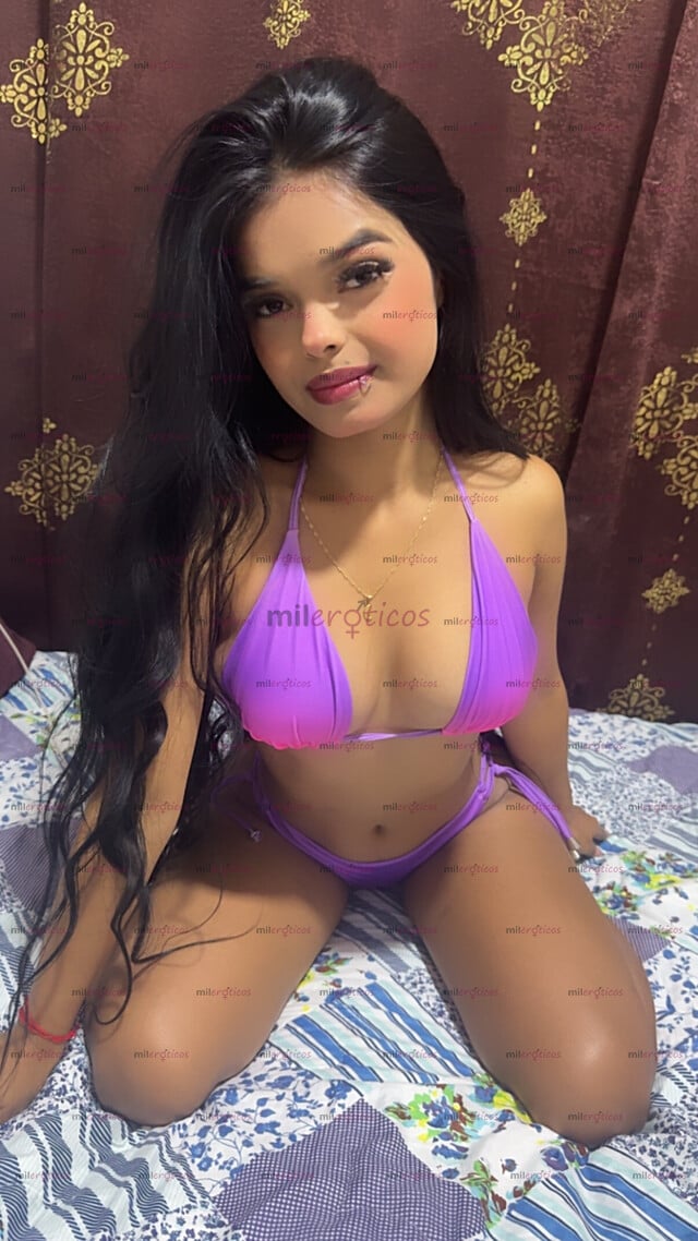 FOTOS DE HERMOSA MORENA COQUETA DISPUESTA CUMPLIR TUS FETICHES