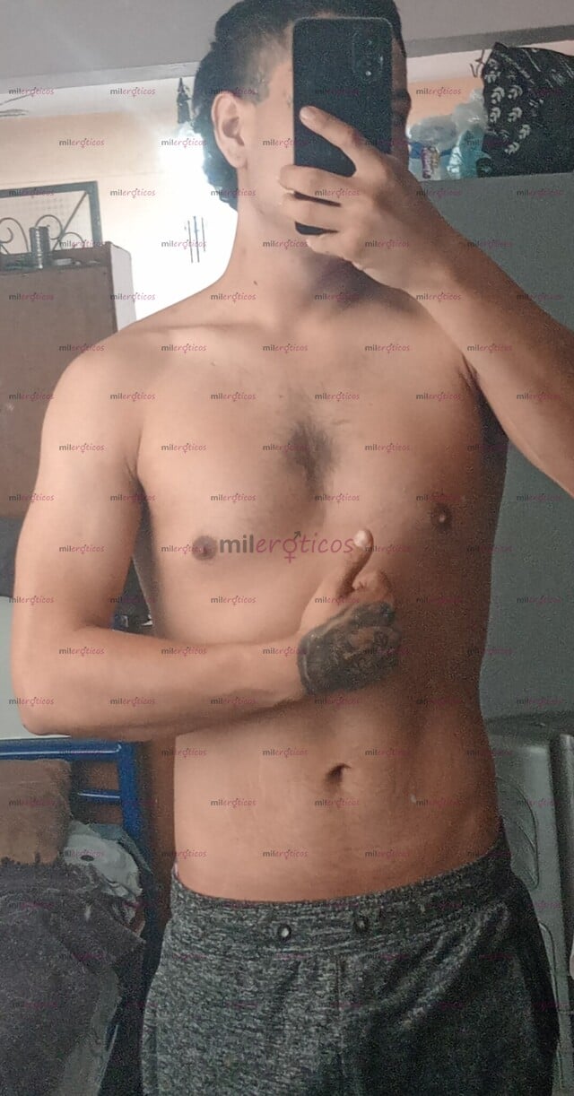 FOTOS DE TENGO 18 AÑOS Y COJO RICO A TU MUJER, JOVEN MUCHACHO ME GUSTA EXPERIMENTAR