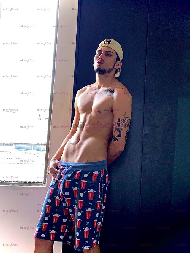 FOTOS DE GUAPO HOMBRE RECIÉN LLEGADO A TU CIUDAD