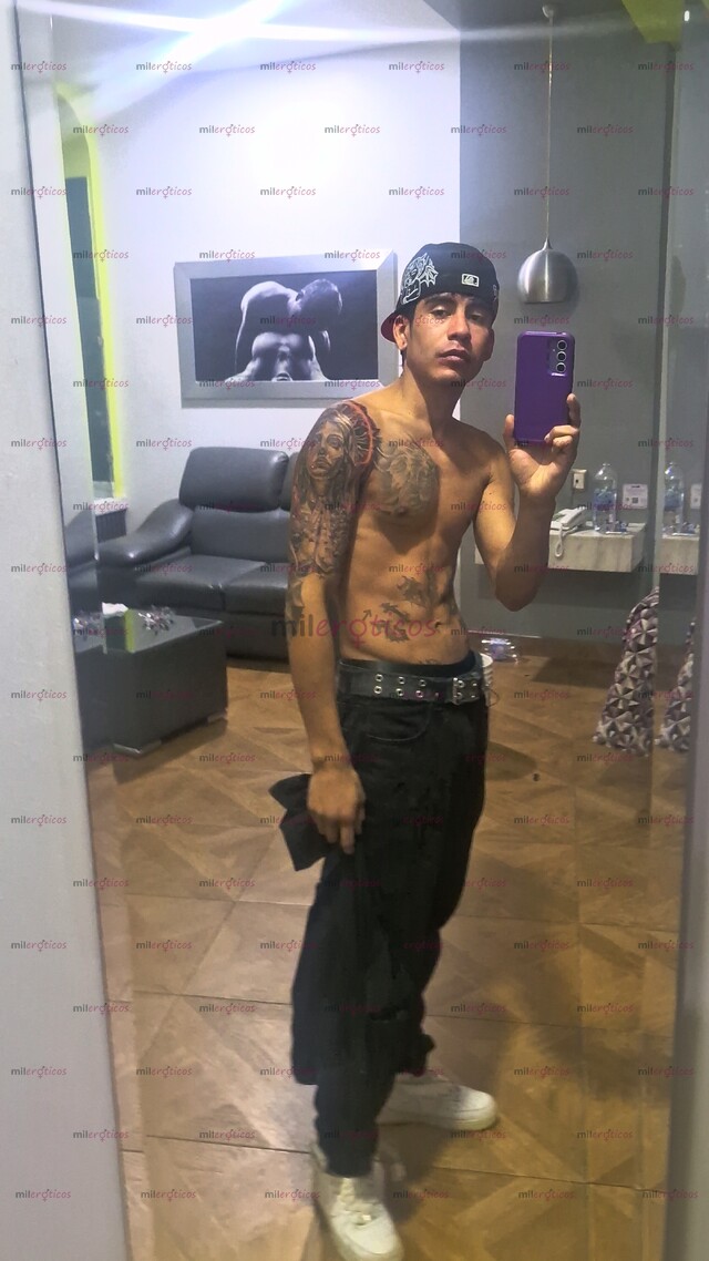 FOTOS DE DISPONIBLE PARA SERVICIOS VIRTUALES Y PRESENCIALES MANDAME UN WHATSAPP
